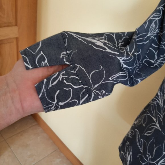 Brand New Pretty Fred David Lightweight Grey Blouse - Picture 5 of 7